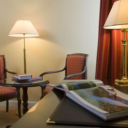 Best Western Grand Hotel De Bordeaux Aurillac Bilik gambar